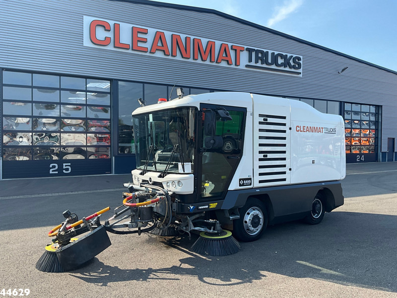 Ravo 540 CD Euro 6 with 3-rd brush - Road sweeper: picture 2 Ravo 540 CD Euro 6 with 3-rd brush - Road sweeper: picture 2