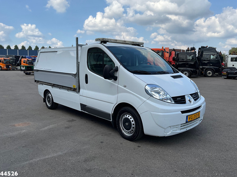 Renault Trafic 2.0 dCi Veeg-vuil kipper - Refuse truck: picture 5 Renault Trafic 2.0 dCi Veeg-vuil kipper - Refuse truck: picture 5