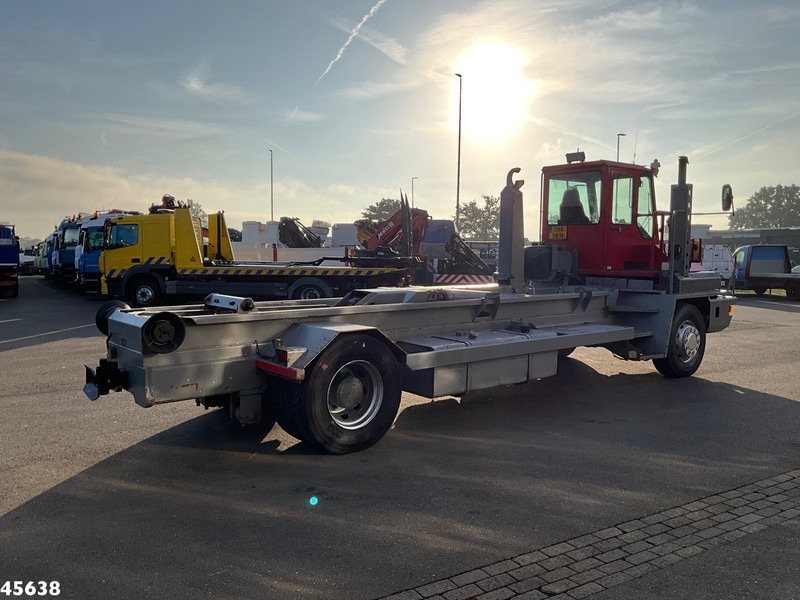 Terberg YT180 VDL 25 Ton haakarmsysteem - Hook lift truck: picture 5 Terberg YT180 VDL 25 Ton haakarmsysteem - Hook lift truck: picture 5