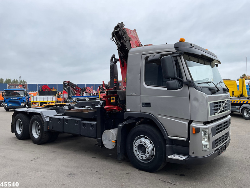 Volvo FM 340 6x4 Fassi 19 Tonmeter laadkraan - Tractor unit: picture 5 Volvo FM 340 6x4 Fassi 19 Tonmeter laadkraan - Tractor unit: picture 5