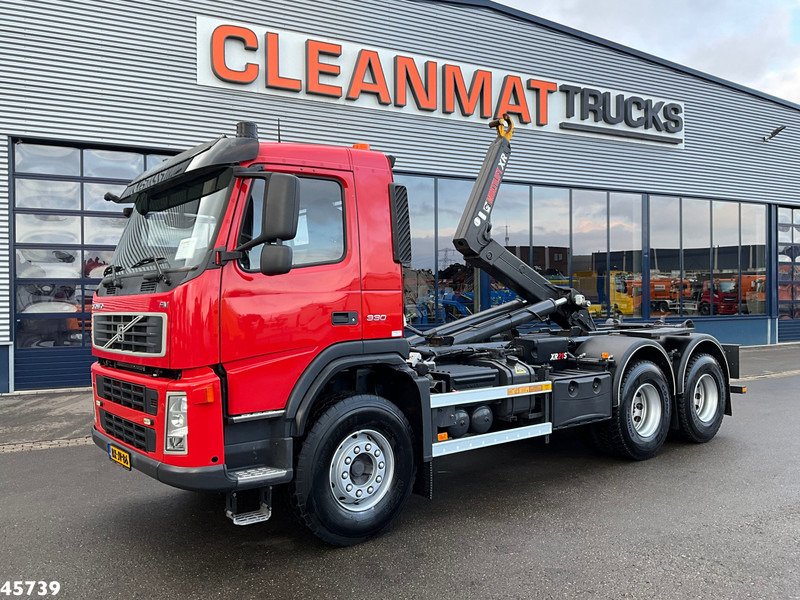Volvo FM 330 6x4 Hiab 21 Ton haakarmsysteem Just 35.598 Km! - Hook lift truck: picture 1 Volvo FM 330 6x4 Hiab 21 Ton haakarmsysteem Just 35.598 Km! - Hook lift truck: picture 1