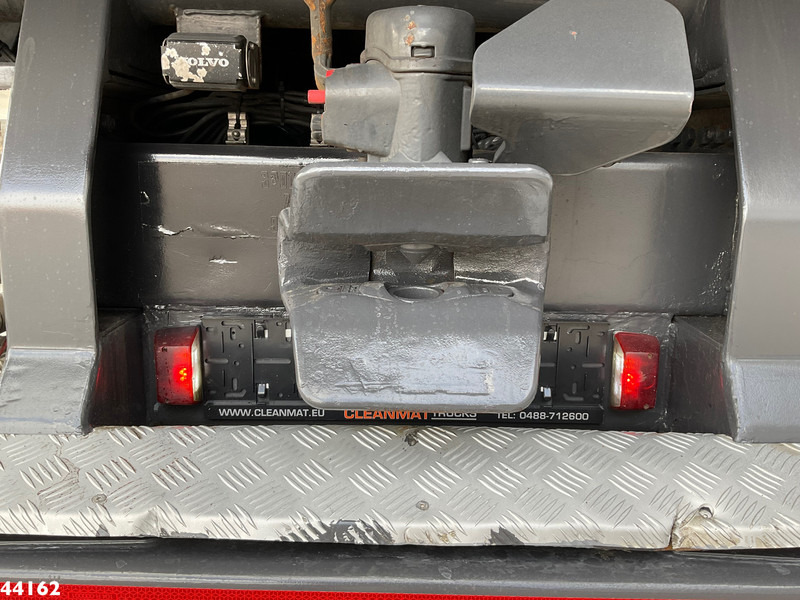 Crane truck Volvo FM 500 Euro 6 HMF 50 Tonmeter laadkraan + Fly-Jib: picture 12