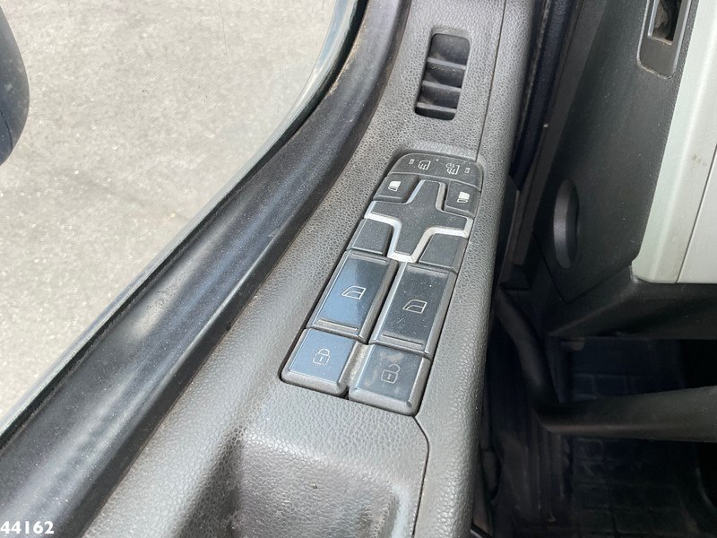 Crane truck Volvo FM 500 Euro 6 HMF 50 Tonmeter laadkraan + Fly-Jib: picture 20