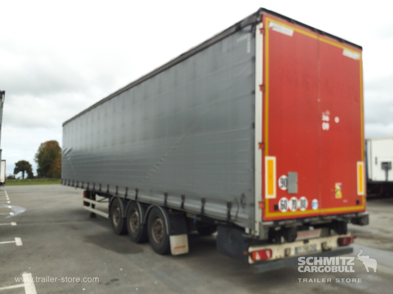 FRUEHAUF Curtainsider Standard - Curtainsider semi-trailer: picture 3 FRUEHAUF Curtainsider Standard - Curtainsider semi-trailer: picture 3