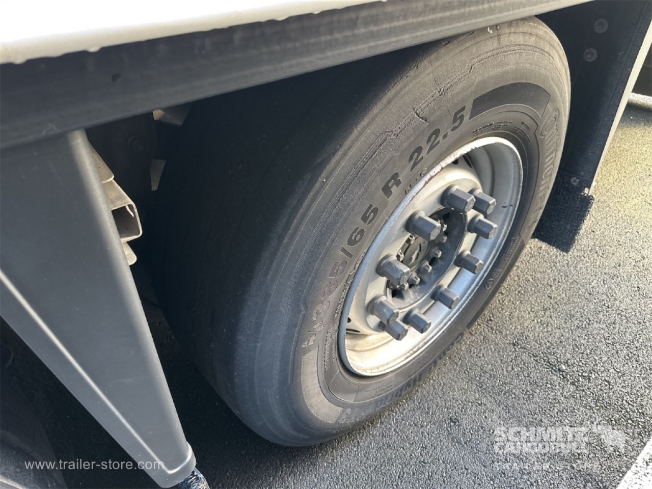 SCHMITZ Curtainsider Standard - Curtainsider semi-trailer: picture 4 SCHMITZ Curtainsider Standard - Curtainsider semi-trailer: picture 4