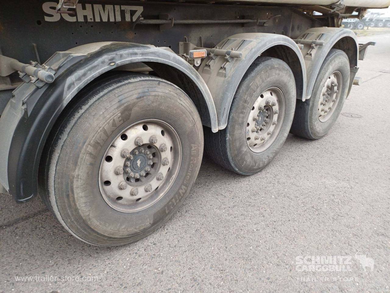 SCHMITZ Auflieger Kipper Alukastenmulde 24m³ - Tipper semi-trailer: picture 2 SCHMITZ Auflieger Kipper Alukastenmulde 24m³ - Tipper semi-trailer: picture 2
