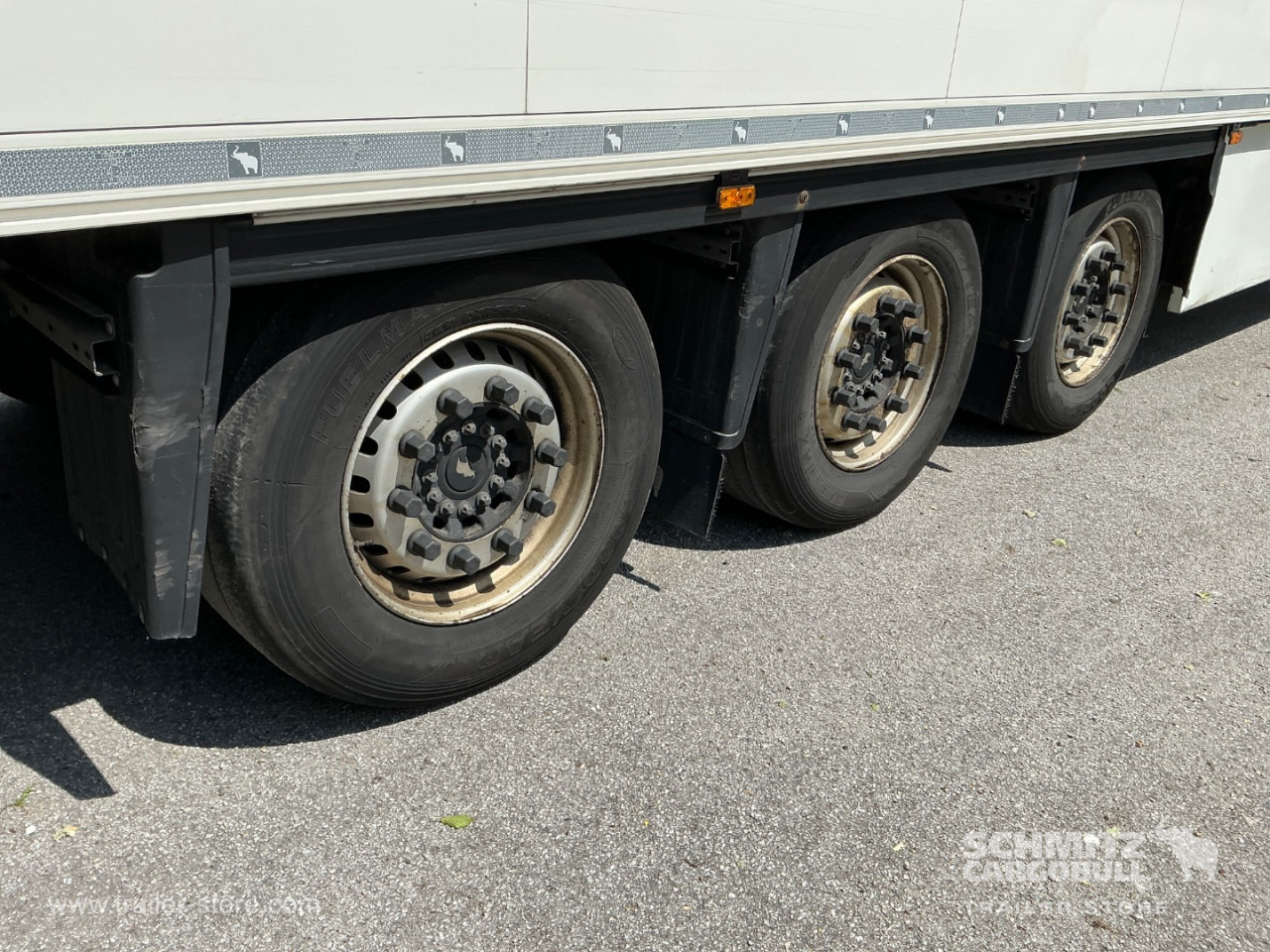 SCHMITZ Reefer Meat hanging system - Isothermal semi-trailer: picture 3 SCHMITZ Reefer Meat hanging system - Isothermal semi-trailer: picture 3