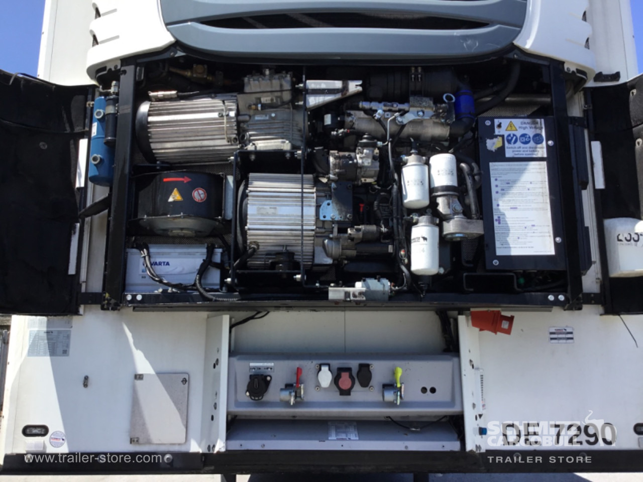 SCHMITZ Reefer Meat hanging system - Isothermal semi-trailer: picture 2 SCHMITZ Reefer Meat hanging system - Isothermal semi-trailer: picture 2