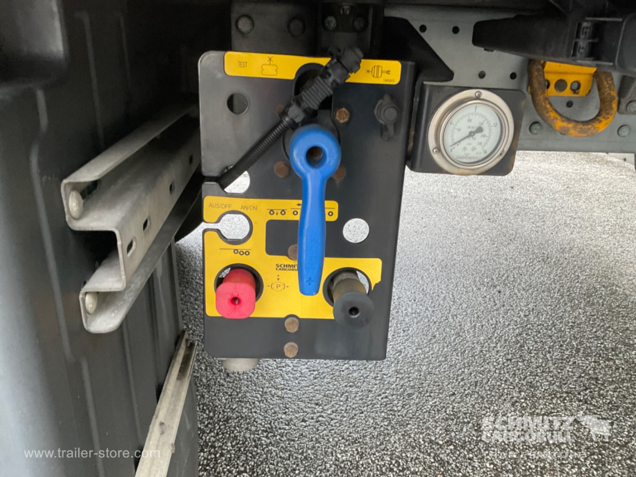 SCHMITZ Reefer Multitemp Double deck - Isothermal semi-trailer: picture 4 SCHMITZ Reefer Multitemp Double deck - Isothermal semi-trailer: picture 4