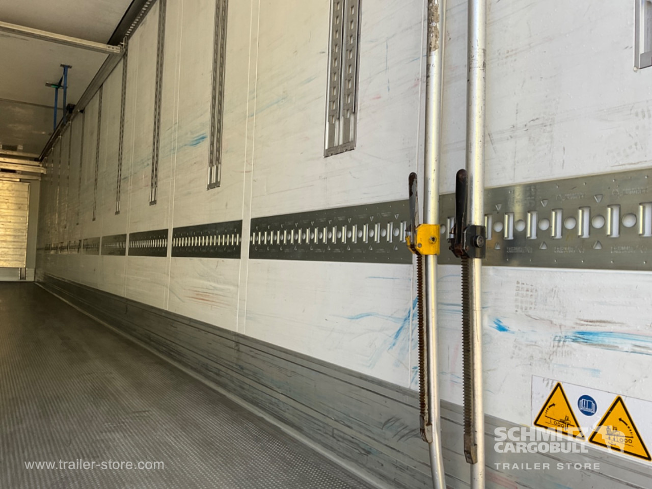 SCHMITZ Reefer Multitemp Double deck - Isothermal semi-trailer: picture 5 SCHMITZ Reefer Multitemp Double deck - Isothermal semi-trailer: picture 5