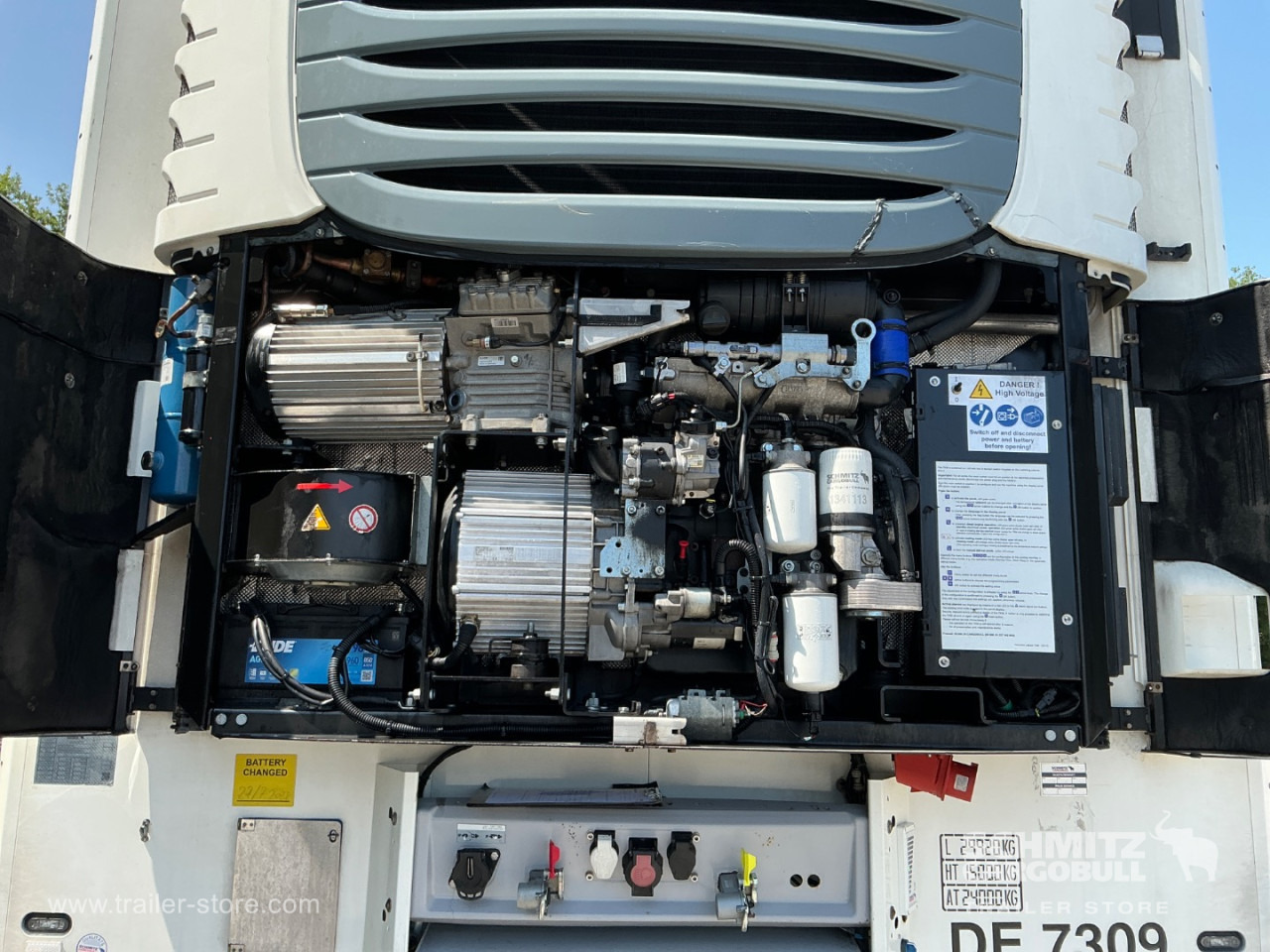 SCHMITZ Reefer Multitemp Double deck - Isothermal semi-trailer: picture 2 SCHMITZ Reefer Multitemp Double deck - Isothermal semi-trailer: picture 2