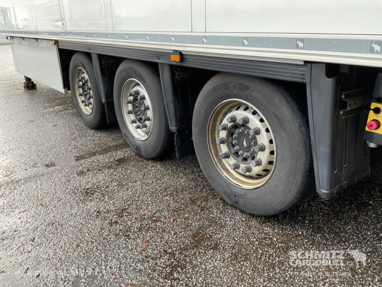 SCHMITZ Reefer Multitemp Double deck - Isothermal semi-trailer: picture 5 SCHMITZ Reefer Multitemp Double deck - Isothermal semi-trailer: picture 5