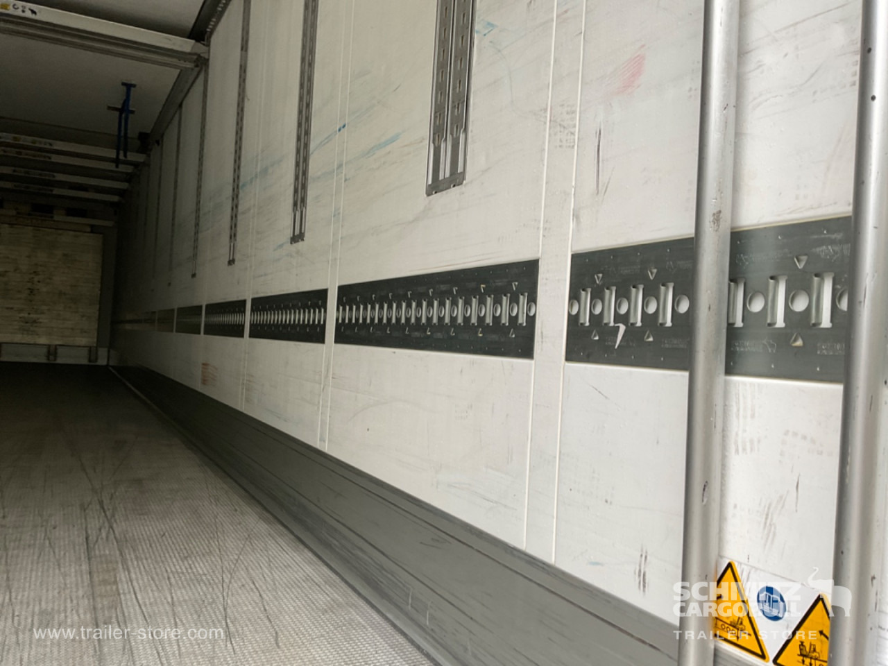 SCHMITZ Reefer Multitemp Double deck - Isothermal semi-trailer: picture 5 SCHMITZ Reefer Multitemp Double deck - Isothermal semi-trailer: picture 5