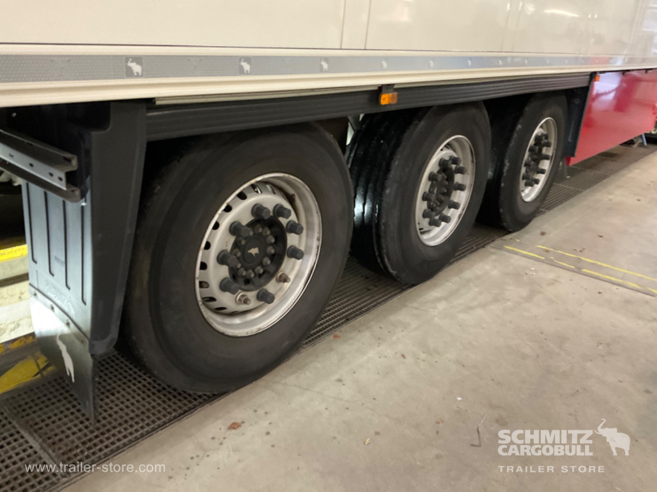 SCHMITZ Reefer Standard Double deck - Isothermal semi-trailer: picture 3 SCHMITZ Reefer Standard Double deck - Isothermal semi-trailer: picture 3