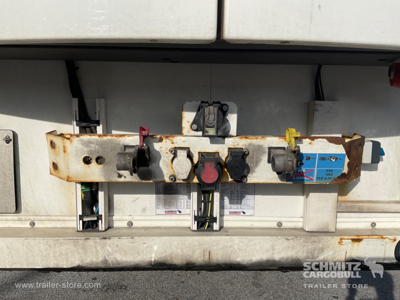Isothermal semi-trailer SCHMITZ Reefer Standard Double deck: picture 14 Isothermal semi-trailer SCHMITZ Reefer Standard Double deck: picture 14