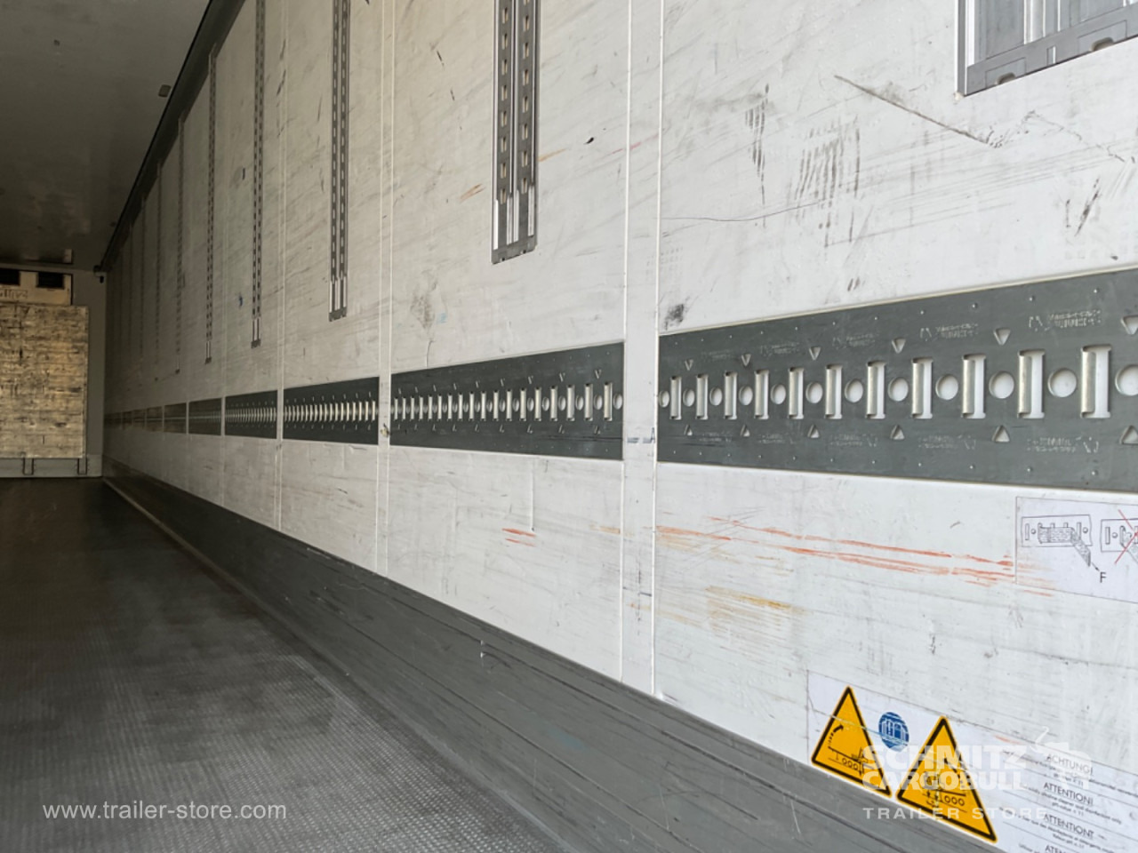 SCHMITZ Reefer Standard Double deck - Isothermal semi-trailer: picture 3 SCHMITZ Reefer Standard Double deck - Isothermal semi-trailer: picture 3