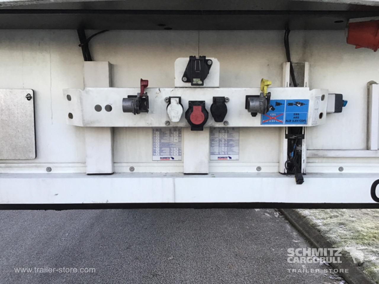 Isothermal semi-trailer SCHMITZ Reefer Standard Double deck: picture 15