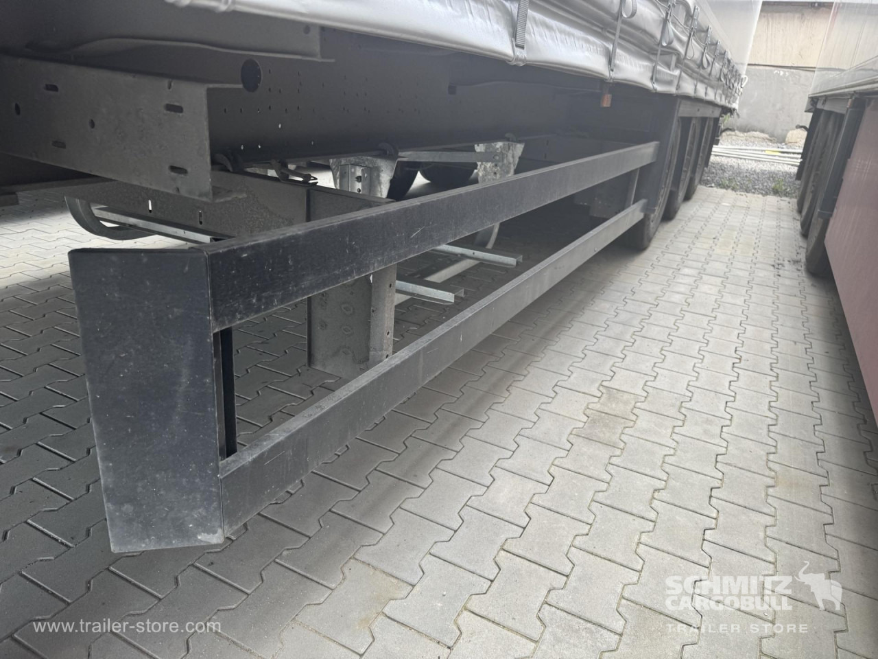SCHMITZ Curtainsider Mega - Curtainsider semi-trailer: picture 2 SCHMITZ Curtainsider Mega - Curtainsider semi-trailer: picture 2