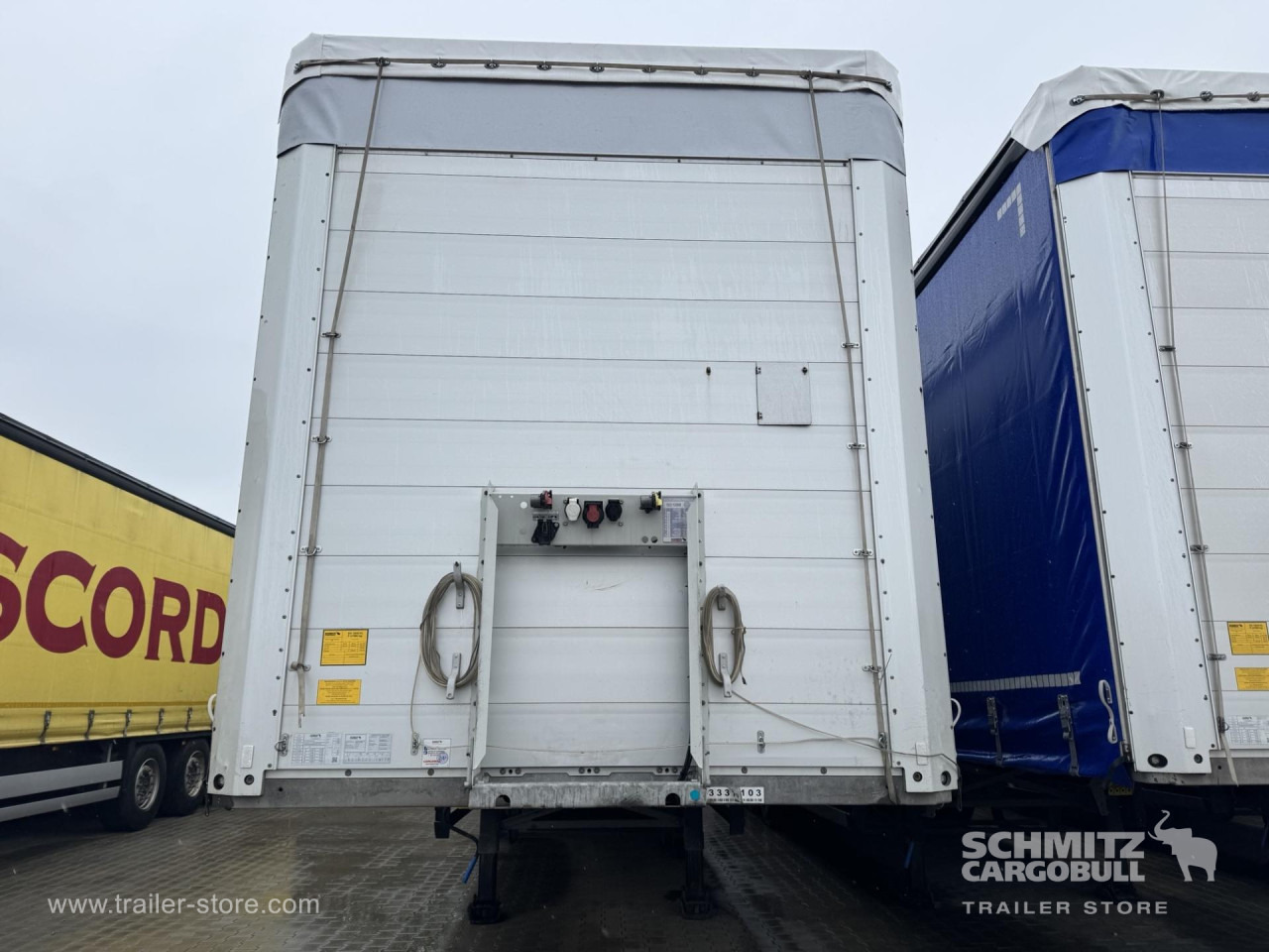 SCHMITZ Curtainsider Standard - Curtainsider semi-trailer: picture 3 SCHMITZ Curtainsider Standard - Curtainsider semi-trailer: picture 3
