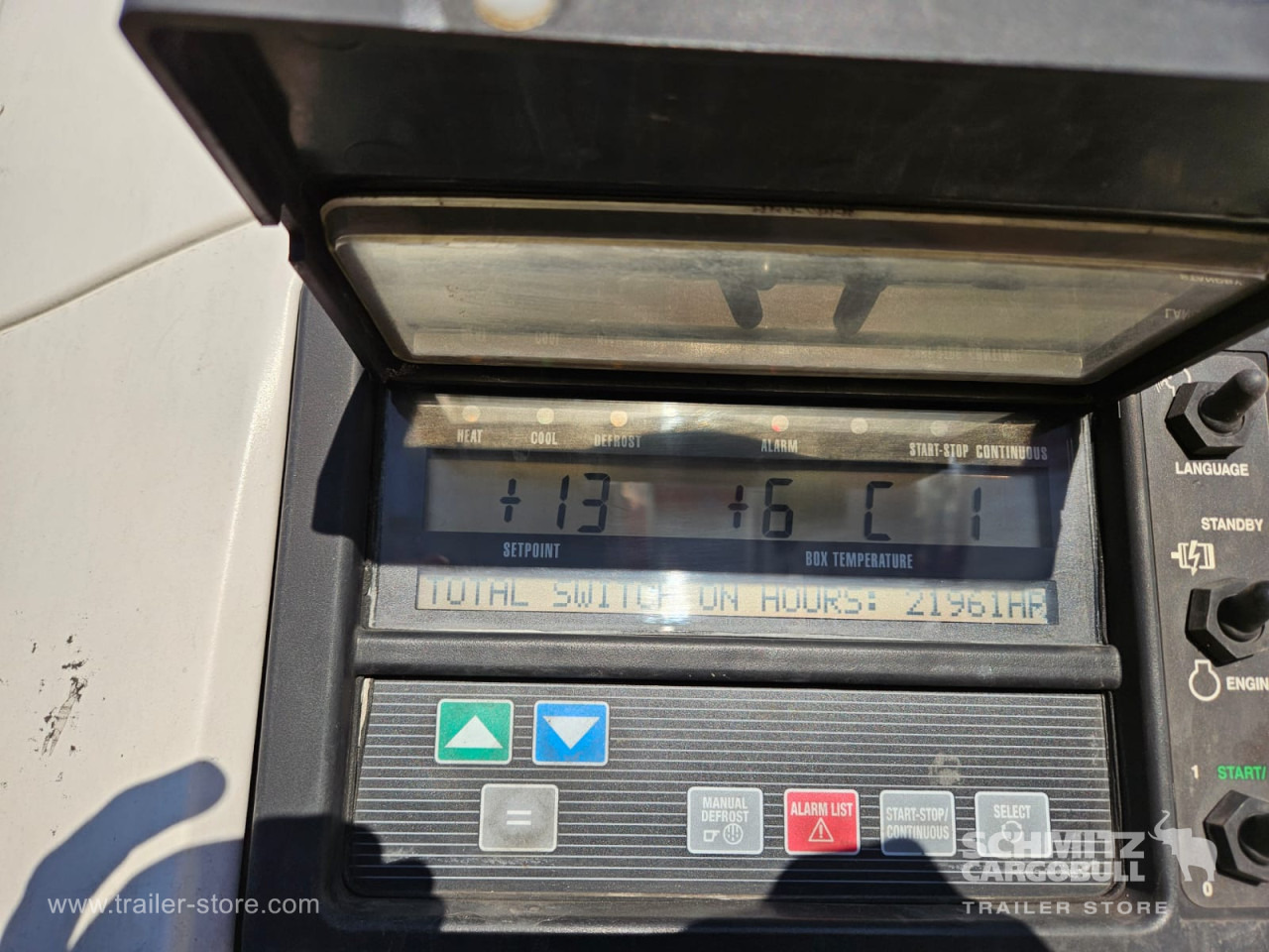 SCHMITZ Reefer Multitemp Taillift - Isothermal semi-trailer: picture 5 SCHMITZ Reefer Multitemp Taillift - Isothermal semi-trailer: picture 5