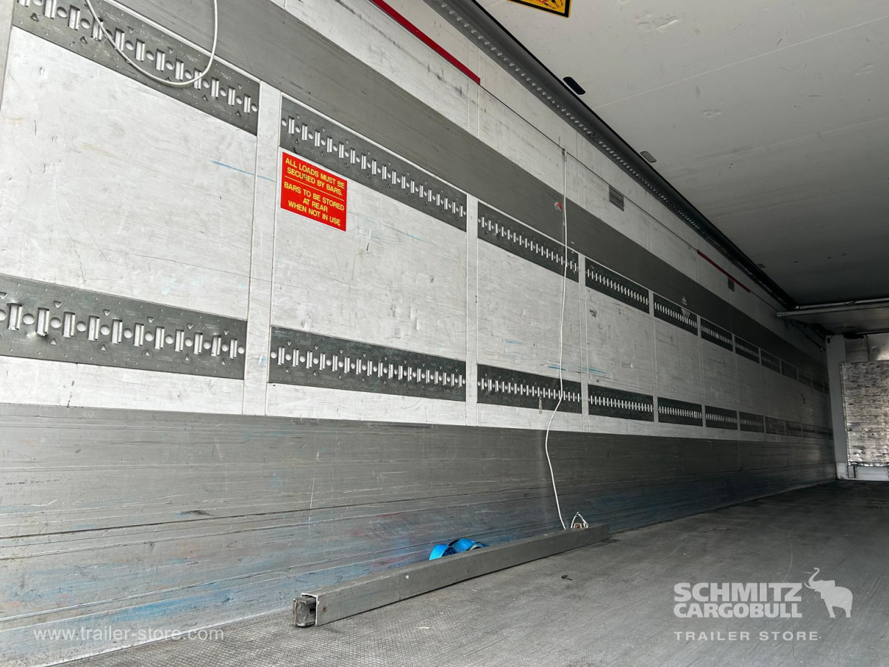 SCHMITZ Reefer Multitemp - Isothermal semi-trailer: picture 4 SCHMITZ Reefer Multitemp - Isothermal semi-trailer: picture 4