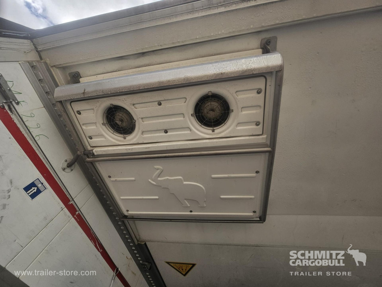 SCHMITZ Reefer Multitemp - Isothermal semi-trailer: picture 5 SCHMITZ Reefer Multitemp - Isothermal semi-trailer: picture 5