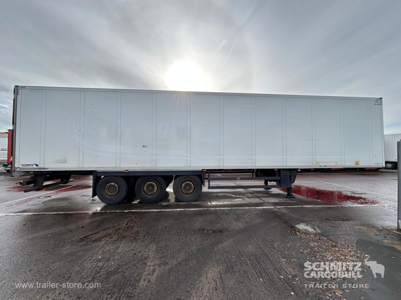 SCHMITZ Reefer Standard - Isothermal semi-trailer: picture 3 SCHMITZ Reefer Standard - Isothermal semi-trailer: picture 3