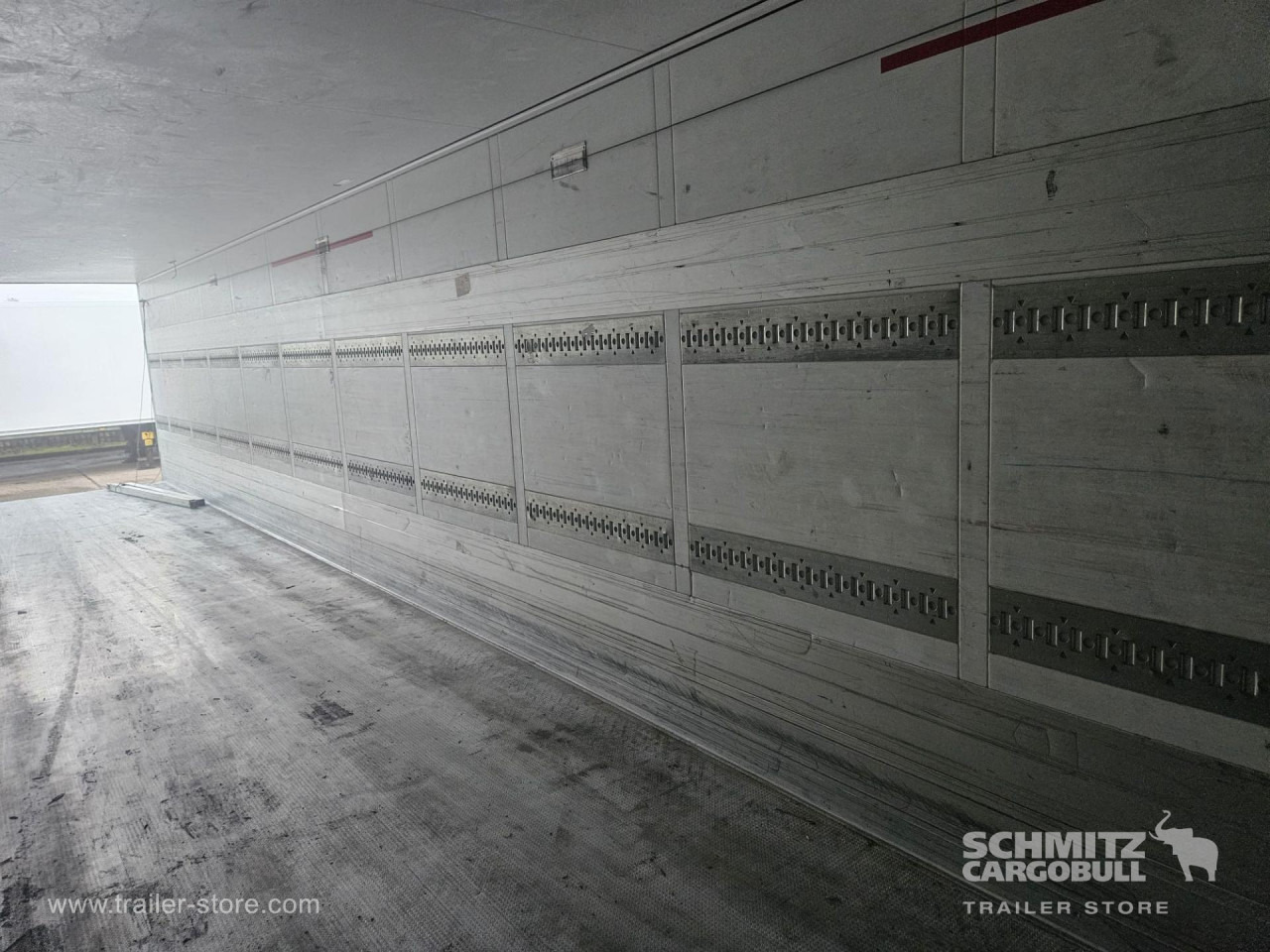 SCHMITZ Reefer Standard - Isothermal semi-trailer: picture 4 SCHMITZ Reefer Standard - Isothermal semi-trailer: picture 4