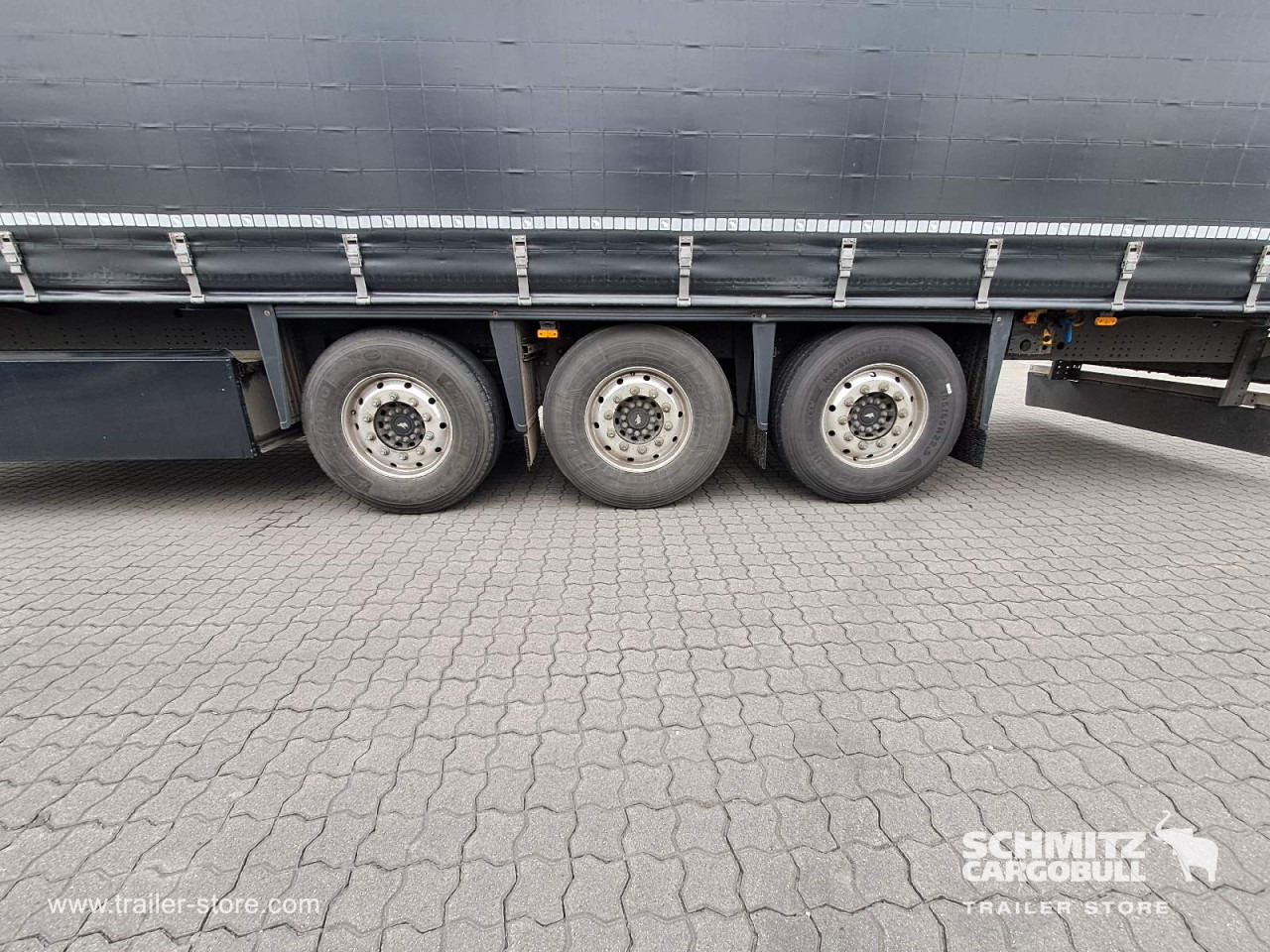 SCHMITZ Curtainsider Standard - Curtainsider semi-trailer: picture 2 SCHMITZ Curtainsider Standard - Curtainsider semi-trailer: picture 2