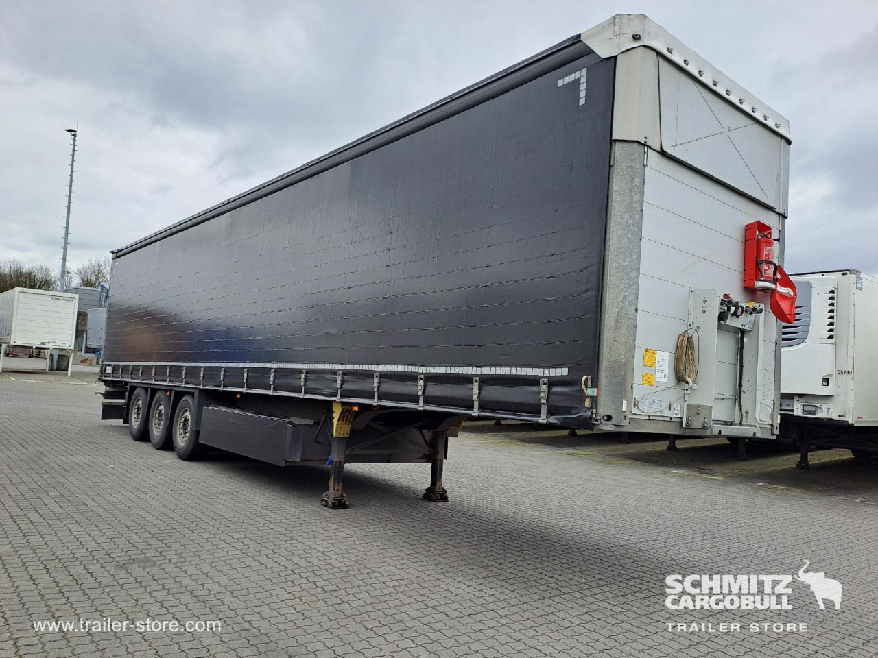 SCHMITZ Curtainsider Standard - Curtainsider semi-trailer: picture 1 SCHMITZ Curtainsider Standard - Curtainsider semi-trailer: picture 1