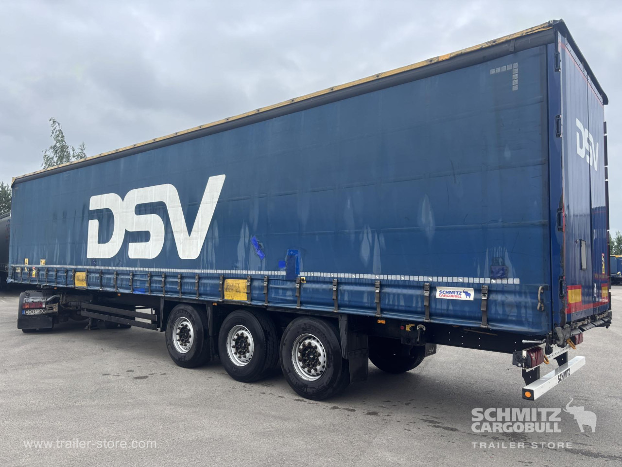 SCHMITZ Curtainsider Standard - Curtainsider semi-trailer: picture 4 SCHMITZ Curtainsider Standard - Curtainsider semi-trailer: picture 4