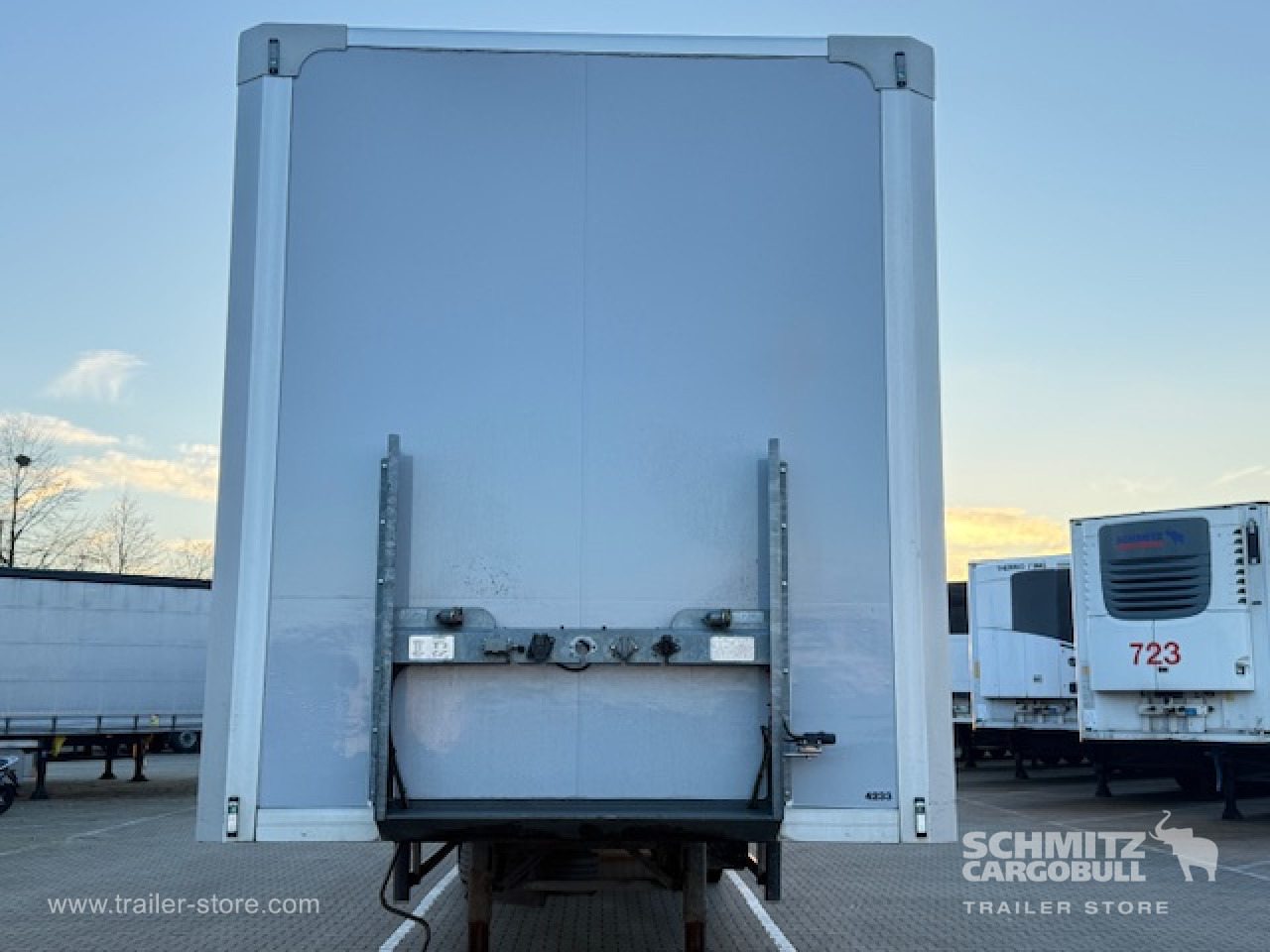 Closed box semi-trailer GROENEWEGEN Oplegger Kasten Standard Taillift: picture 13