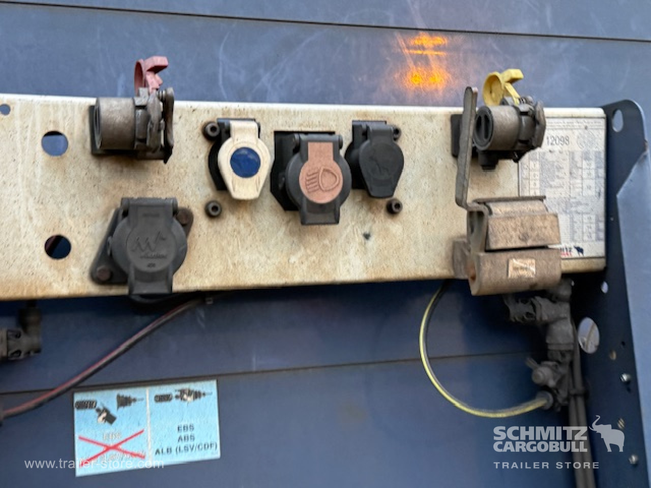 SCHMITZ Oplegger Schuifzeil Mega - Curtainsider semi-trailer: picture 2 SCHMITZ Oplegger Schuifzeil Mega - Curtainsider semi-trailer: picture 2