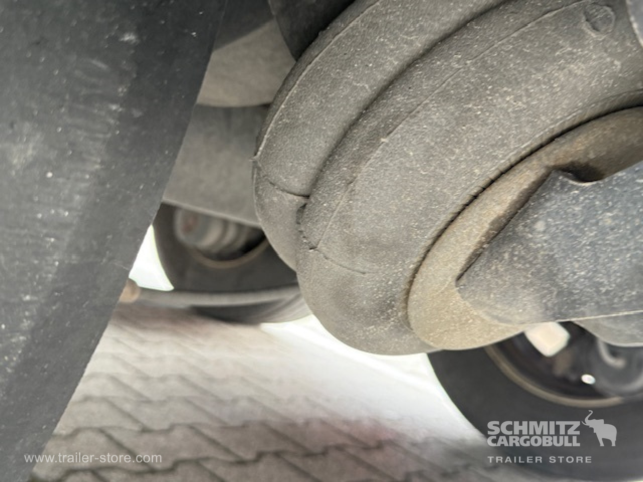 SCHMITZ Oplegger Vries Multitemp - Isothermal semi-trailer: picture 4 SCHMITZ Oplegger Vries Multitemp - Isothermal semi-trailer: picture 4