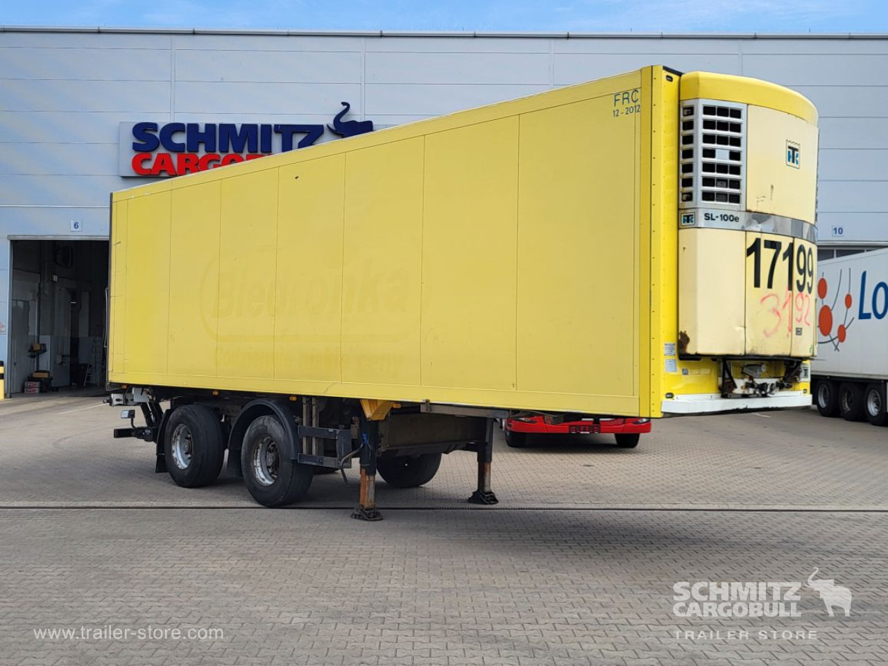 SCHMITZ Insulated/refrigerated box Taillift - Refrigerated semi-trailer: picture 5 SCHMITZ Insulated/refrigerated box Taillift - Refrigerated semi-trailer: picture 5