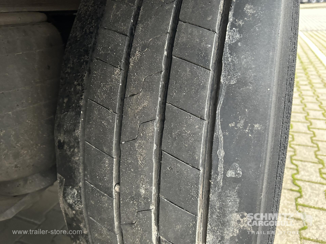 SCHMITZ Reefer Standard Double deck - Isothermal semi-trailer: picture 5 SCHMITZ Reefer Standard Double deck - Isothermal semi-trailer: picture 5