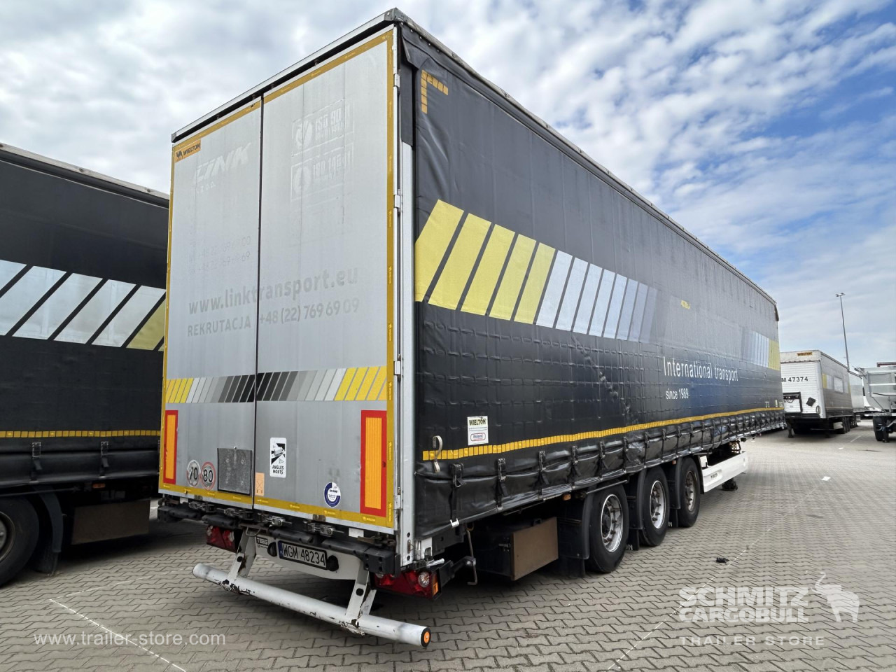 WIELTON Curtainsider Mega - Curtainsider semi-trailer: picture 3 WIELTON Curtainsider Mega - Curtainsider semi-trailer: picture 3