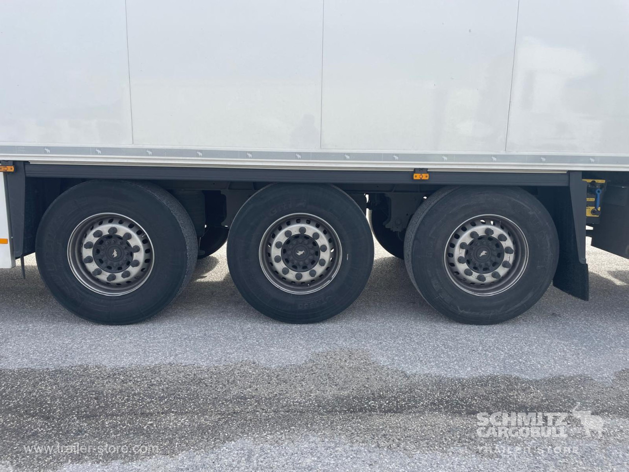 SCHMITZ Reefer Standard - Isothermal semi-trailer: picture 2 SCHMITZ Reefer Standard - Isothermal semi-trailer: picture 2