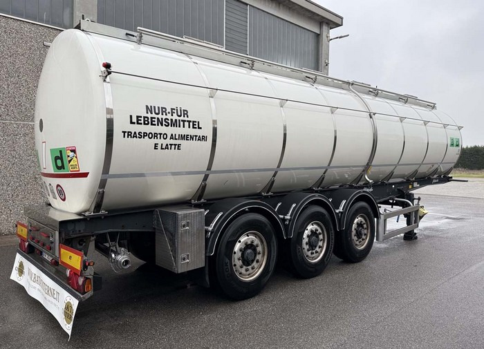 BATA CISTERNA ALIMENTARE SANTI-MENCI ANNO 05-2010 - Tanker semi-trailer: picture 4 BATA CISTERNA ALIMENTARE SANTI-MENCI ANNO 05-2010 - Tanker semi-trailer: picture 4