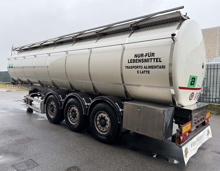 BATA CISTERNA ALIMENTARE SANTI-MENCI ANNO 05-2010 - Tanker semi-trailer: picture 2 BATA CISTERNA ALIMENTARE SANTI-MENCI ANNO 05-2010 - Tanker semi-trailer: picture 2