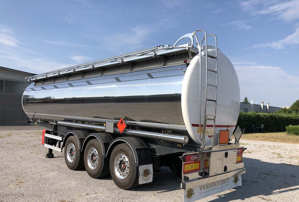 Bata CISTERNA MODELLO CHIMICA L4BH 33.000LT NUOVA - Tanker semi-trailer: picture 2 Bata CISTERNA MODELLO CHIMICA L4BH 33.000LT NUOVA - Tanker semi-trailer: picture 2