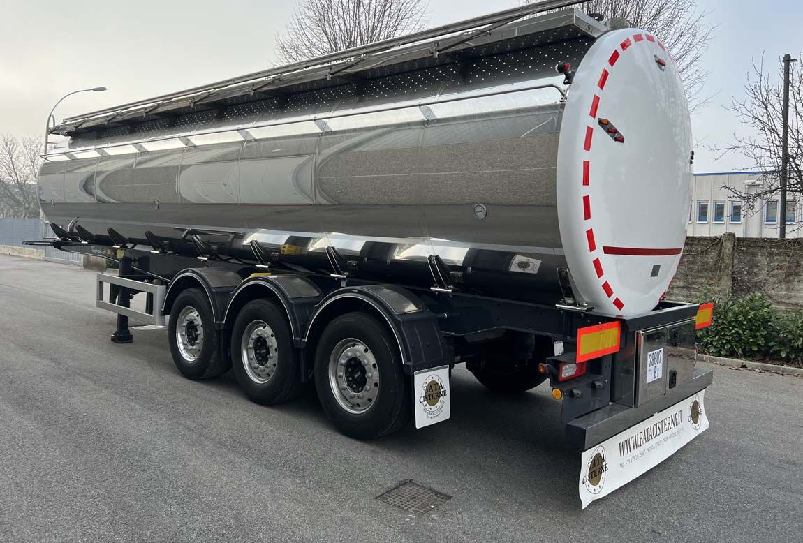 Bata CISTERNA MODELLO INOX STANDARD NUOVA - Tanker semi-trailer: picture 2 Bata CISTERNA MODELLO INOX STANDARD NUOVA - Tanker semi-trailer: picture 2