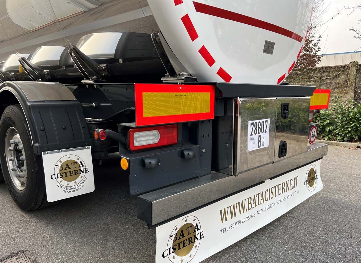 Bata CISTERNA MODELLO INOX STANDARD NUOVA - Tanker semi-trailer: picture 5 Bata CISTERNA MODELLO INOX STANDARD NUOVA - Tanker semi-trailer: picture 5