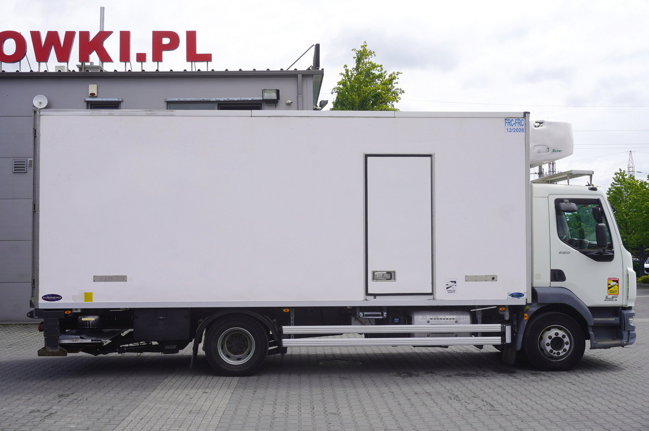DAF LF 220 / Refrigerator 16 EPAL Multitemp / Carrier Supra 1150 MT / Palfinger 1500 kg - Refrigerated truck: picture 2 DAF LF 220 / Refrigerator 16 EPAL Multitemp / Carrier Supra 1150 MT / Palfinger 1500 kg - Refrigerated truck: picture 2