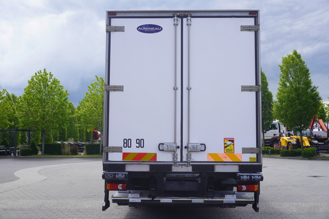 DAF LF 220 / Refrigerator 16 EPAL Multitemp / Carrier Supra 1150 MT / Palfinger 1500 kg - Refrigerated truck: picture 4 DAF LF 220 / Refrigerator 16 EPAL Multitemp / Carrier Supra 1150 MT / Palfinger 1500 kg - Refrigerated truck: picture 4