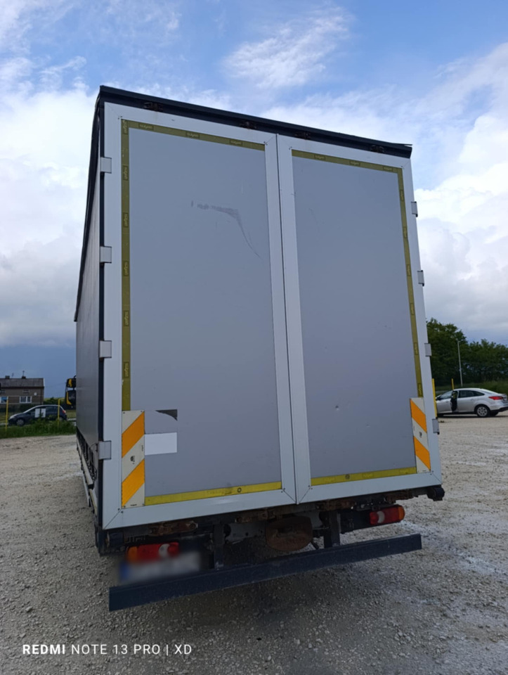 DAF LF 250 / Curtainsider 18 EPAL / sleeping cab - Curtain side truck: picture 3 DAF LF 250 / Curtainsider 18 EPAL / sleeping cab - Curtain side truck: picture 3