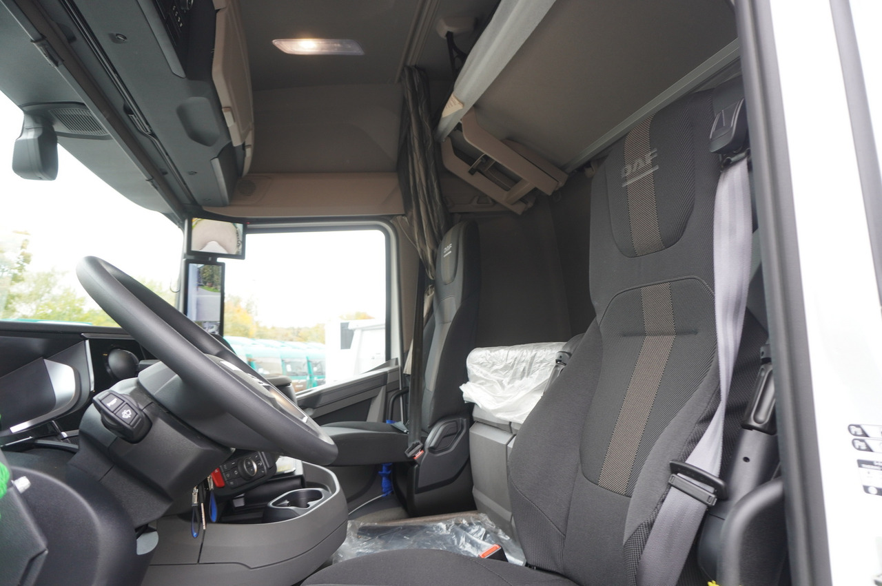 DAF XF 450 6x2 NEW / 2025 / NEW Lamberet 18 EPAL Refrigerator / Carrier Supra 850 / No mileage - Refrigerated truck: picture 3 DAF XF 450 6x2 NEW / 2025 / NEW Lamberet 18 EPAL Refrigerator / Carrier Supra 850 / No mileage - Refrigerated truck: picture 3