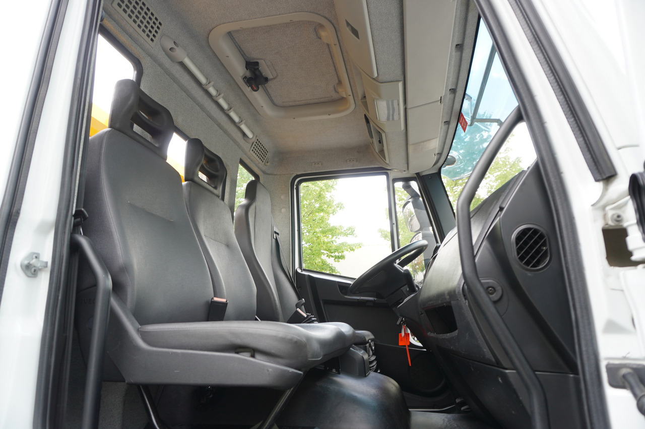 Tow truck IVECO Eurocargo 160-210 / 75,000 km! / OMARS lowered tow truck platform / Fork: picture 30