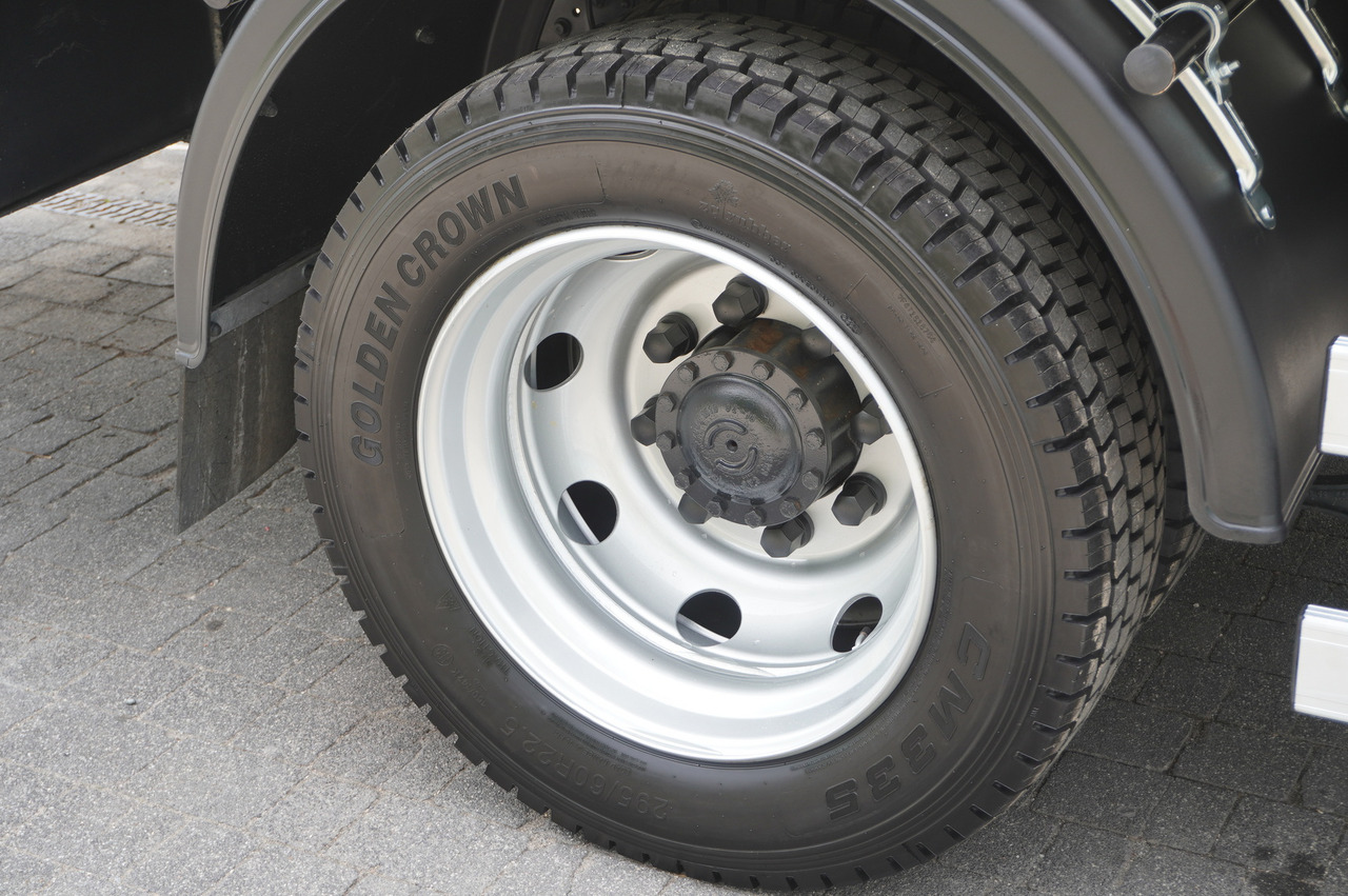 Tow truck IVECO Eurocargo 160-210 / 75,000 km! / OMARS lowered tow truck platform / Fork: picture 16