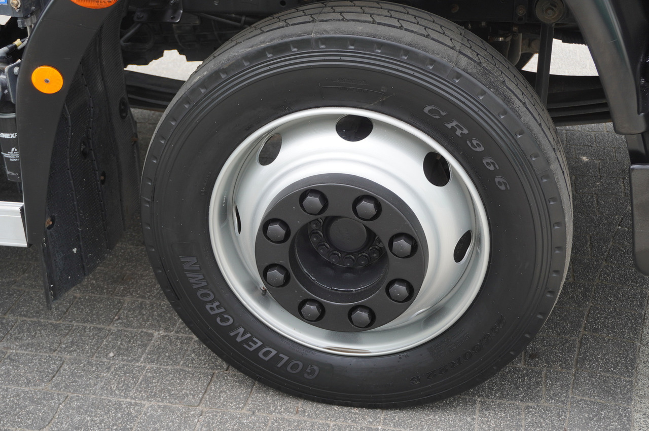 Tow truck IVECO Eurocargo 160-210 / 75,000 km! / OMARS lowered tow truck platform / Fork: picture 18